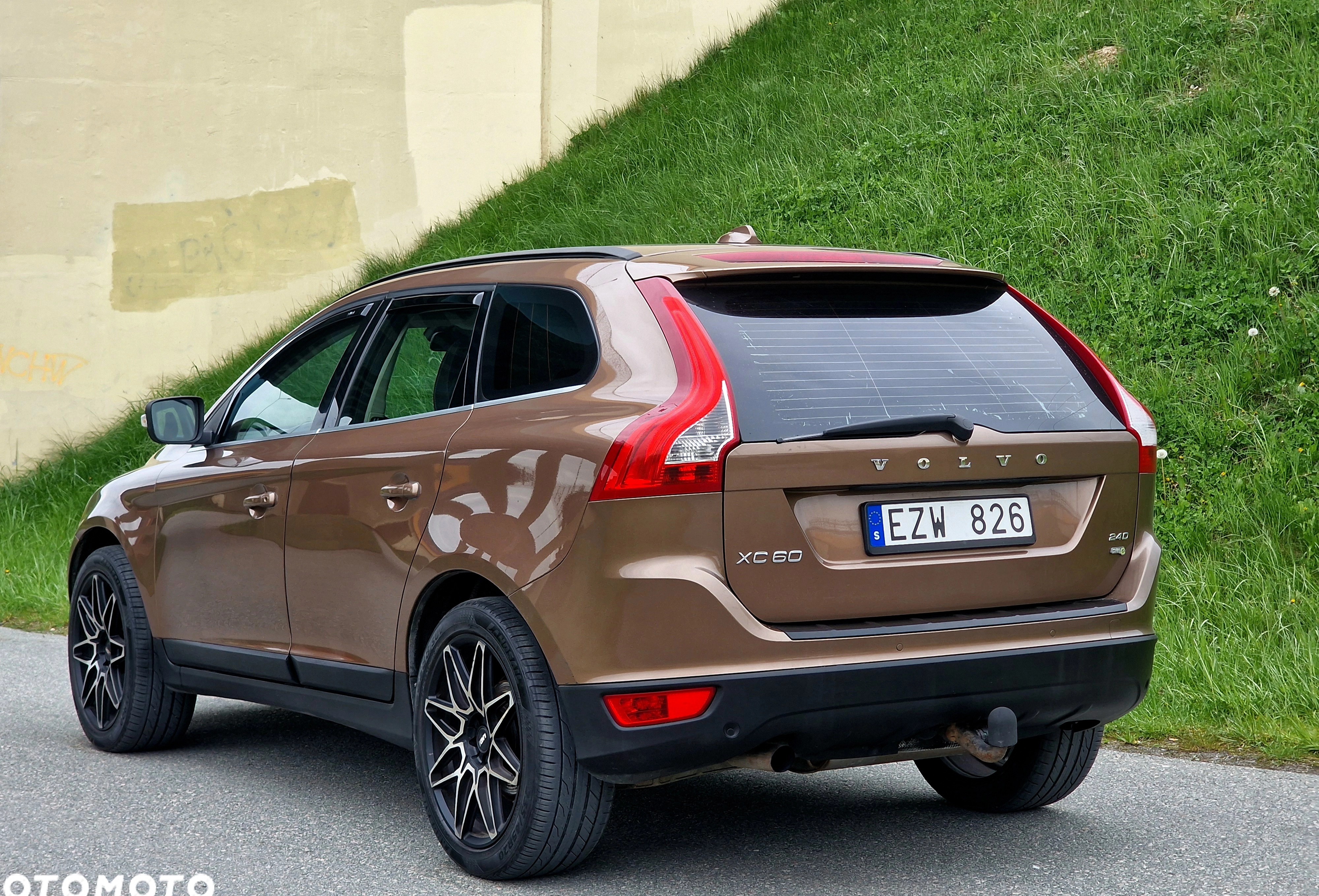 Volvo XC 60 cena 43700 przebieg: 298000, rok produkcji 2010 z Kielce małe 46